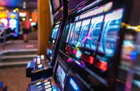 Cược bóng đá Việt Nam và quốc tế hấp dẫn với odds cạnh tranh